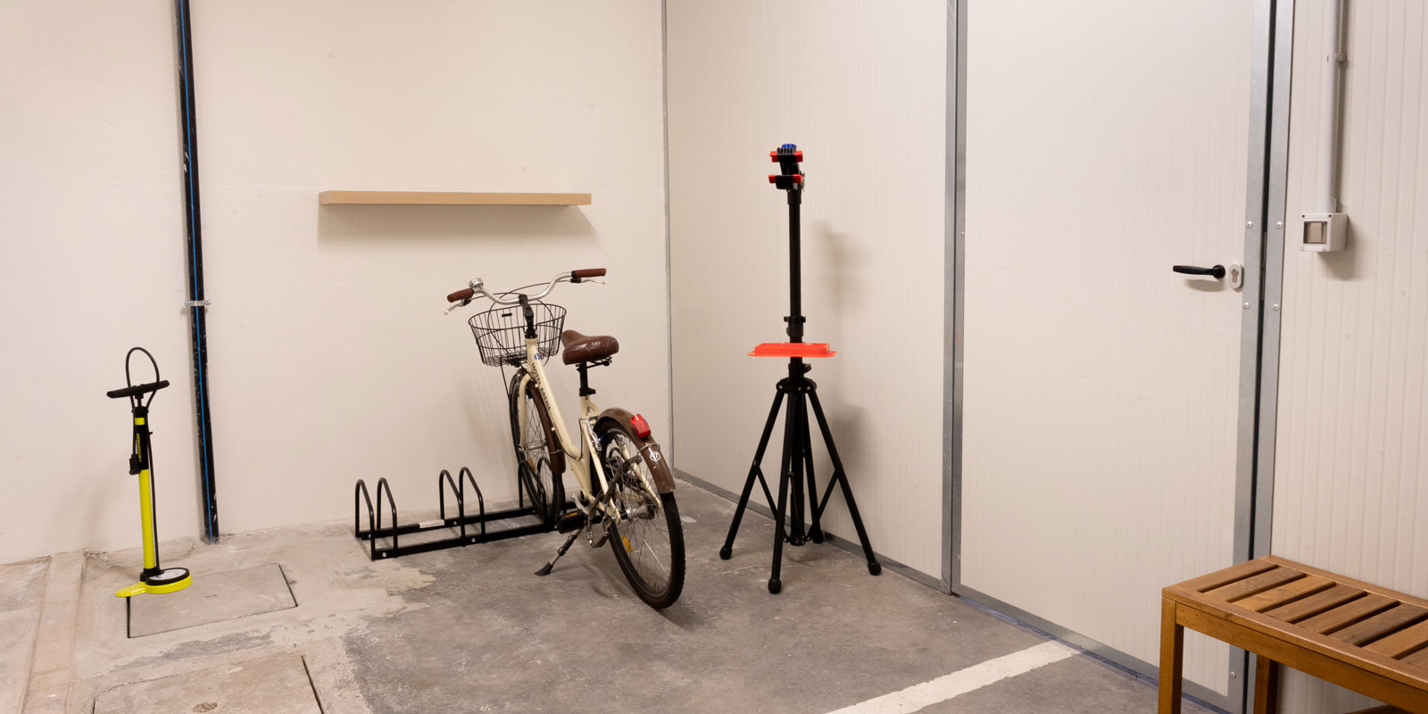 Bike room e biciclette dell’Hotel Arena a Sirmione